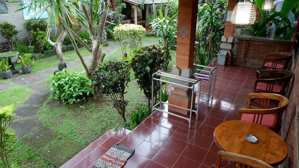 Hai Homestay Ubud 2*,