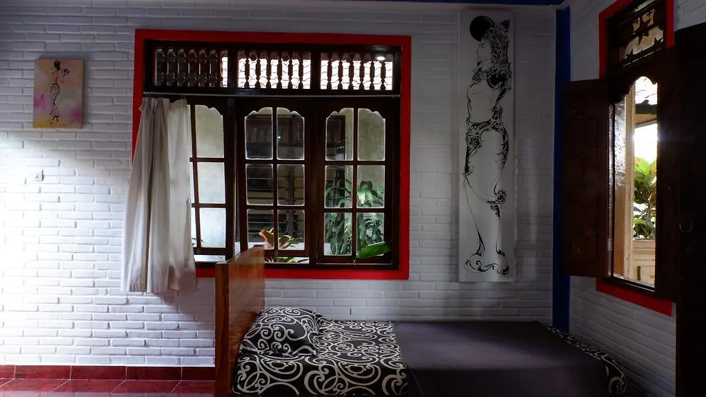 Hai Homestay Ubud 2*,